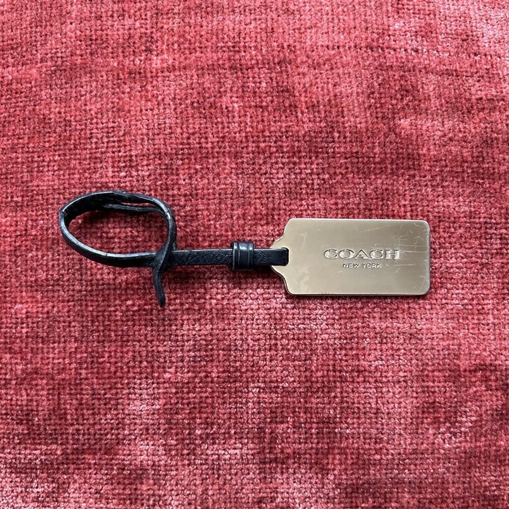 COACH Silver Hangtag Fob Leather Strap Black